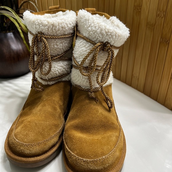 Koolaburra by UGG Michon Bootie - Picture 2 of 9